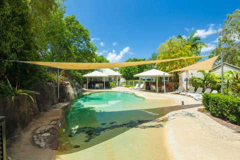 Noosa Entrance Waterfront Resort - Holiday Adelaide 6