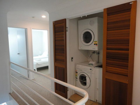 Noosa Entrance Waterfront Resort - Holiday Adelaide 9