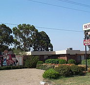 Coach Lamp Motel - Holiday Adelaide