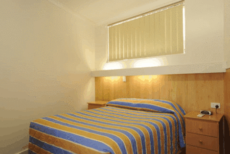 Bamboo Motor Inn - Holiday Adelaide 1