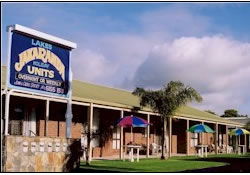 Lakes Jakaranda Holiday Units - Holiday Adelaide 1