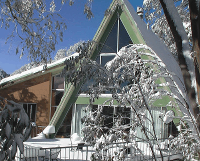 Ripparoo Ski Lodge - Holiday Adelaide 0