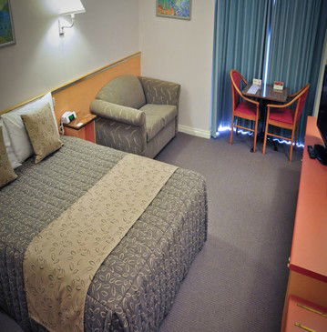 The Waverley International Hotel - Holiday Adelaide 1