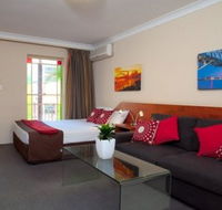 Central Railway Hotel - Holiday Adelaide