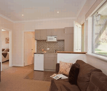 Adamsons Riverside Accommodation - Holiday Adelaide 2