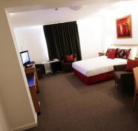 Townhouse Hotel - Holiday Adelaide