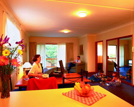 Oxley Court Serviced Apartments - Holiday Adelaide 0