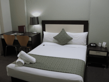 Aarons Hotel - Holiday Adelaide