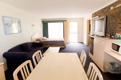 Comfort Inn Big Windmill - Holiday Adelaide 1