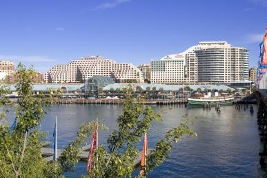 Hotel Ibis Darling Harbour - Holiday Adelaide 0