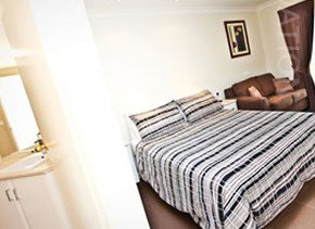 Coomealla Club Motel - Holiday Adelaide 0
