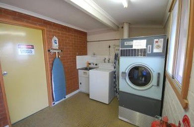 Junction Motor Inn - Holiday Adelaide 1