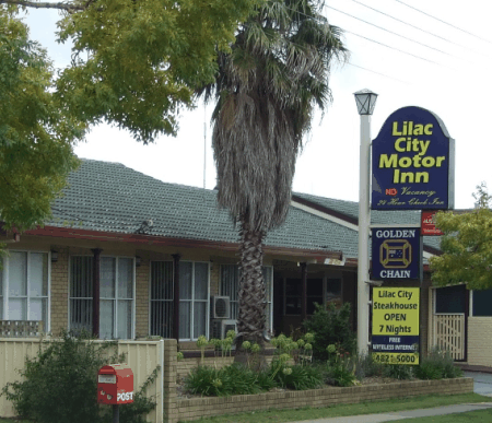 Lilac City Motor Inn  Streakhouse - Holiday Adelaide