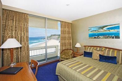 Quality Hotel Noahs On The Beach - Holiday Adelaide 0
