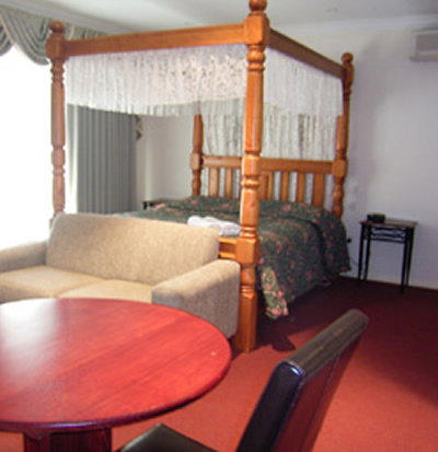 Sanctuary House Resort Motel - Holiday Adelaide 1