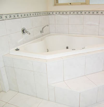 Sanctuary House Resort Motel - Holiday Adelaide 3