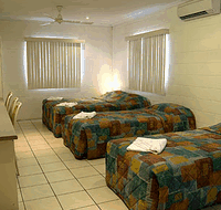 Barrier Reef Motel - Holiday Adelaide