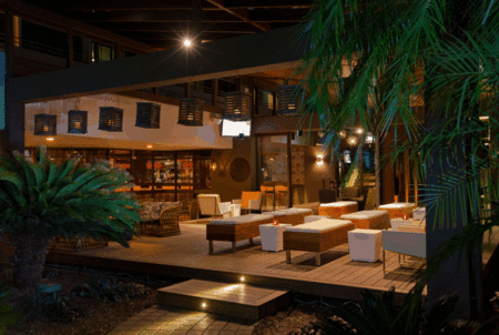 Rydges Plaza Cairns - Holiday Adelaide 1