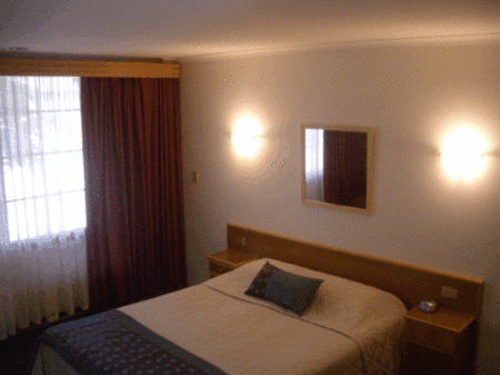 Adelaide Aviators Lodge - Holiday Adelaide 1