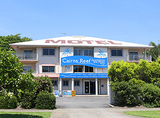 Cairns Reef Apartments And Motel - Holiday Adelaide