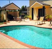 Hopkins House Motel  Apartments - Holiday Adelaide
