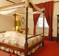 Mickey Bourkes Koroit Hotel - Holiday Adelaide