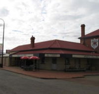 Bedford Arms Hotel - Holiday Adelaide