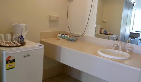 Alice Motor Inn - Holiday Adelaide 3