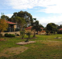 Lakes Entrance Country Cottages - Holiday Adelaide