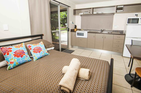 Lake Placid Tourist Park - Holiday Adelaide 6