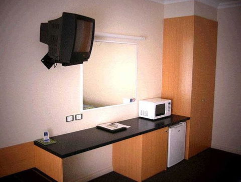 Victoria Lodge Motor Inn And Apartments - Holiday Adelaide 3