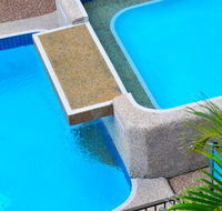 Waters Edge The Strand - Townsville - Holiday Adelaide