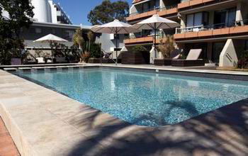 Hotel Laguna - Holiday Adelaide 3