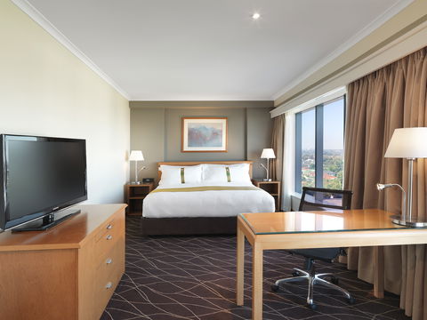 Holiday Inn Sydney Airport - Holiday Adelaide 1