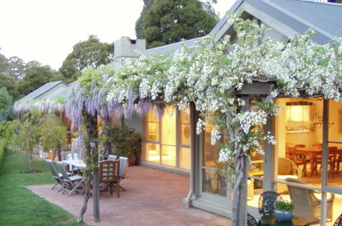 Tomah Mountain Lodge - Holiday Adelaide 0