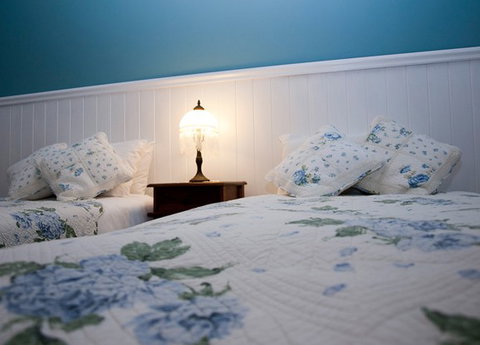 Maleny Lodge Guest House - Holiday Adelaide 2