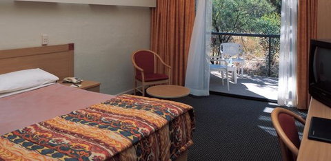 Kings Canyon Resort - Holiday Adelaide 1