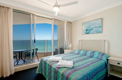 Beachside Tower - Holiday Adelaide 1