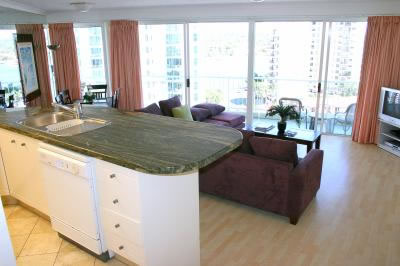 Surfers Mayfair - Holiday Adelaide 5