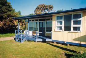 Eskavy Beach House - Holiday Adelaide 0