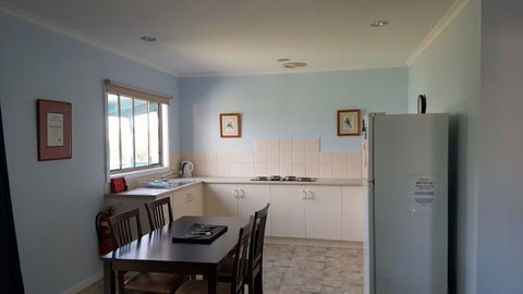 Marion Bay Holiday Villas - Holiday Adelaide 4