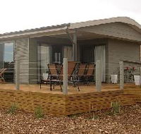 The Bird Hide - Holiday Adelaide