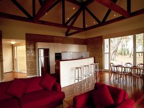 The Menzies Retreat - Holiday Adelaide 0