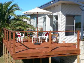 Beachport Escape - Holiday Adelaide 0