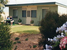 Oaklands Fishing Cottage - Holiday Adelaide 0