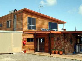 Shboo Shelly Beach Lodge - Holiday Adelaide 0