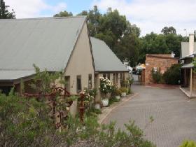 Zorros Of Hahndorf - Holiday Adelaide 0