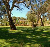 Jacobs Creek Retreat at Moorooroo Park - Holiday Adelaide