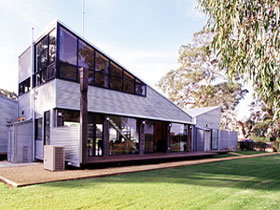 Punters Vineyard Retreat - Holiday Adelaide 0