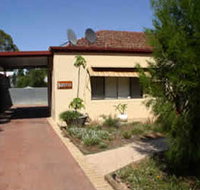 Loxton Smiffy's Bed And Breakfast Sadlier Street - Holiday Adelaide